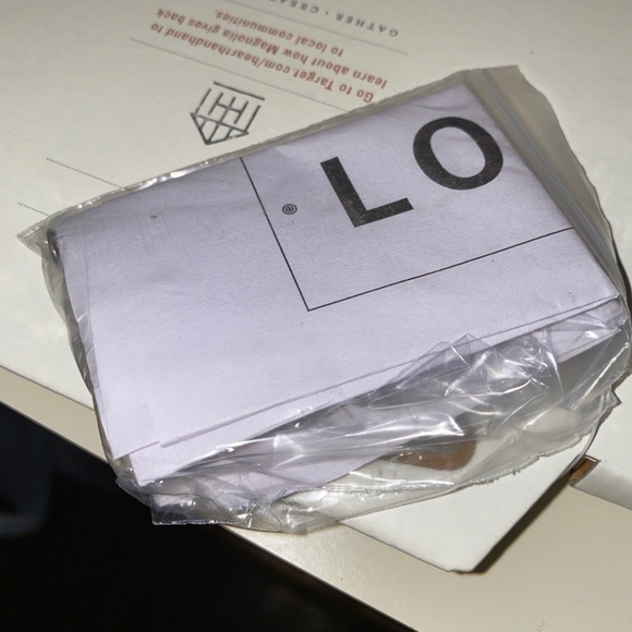 NEW Heart&Home Magnolia LOVE Pink White Metal Sign - Picture 3 of 3